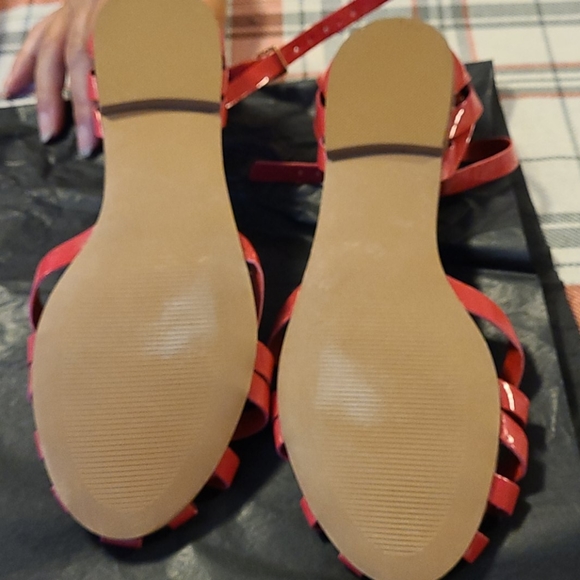 Steve Madden Sandles - Picture 2 of 2